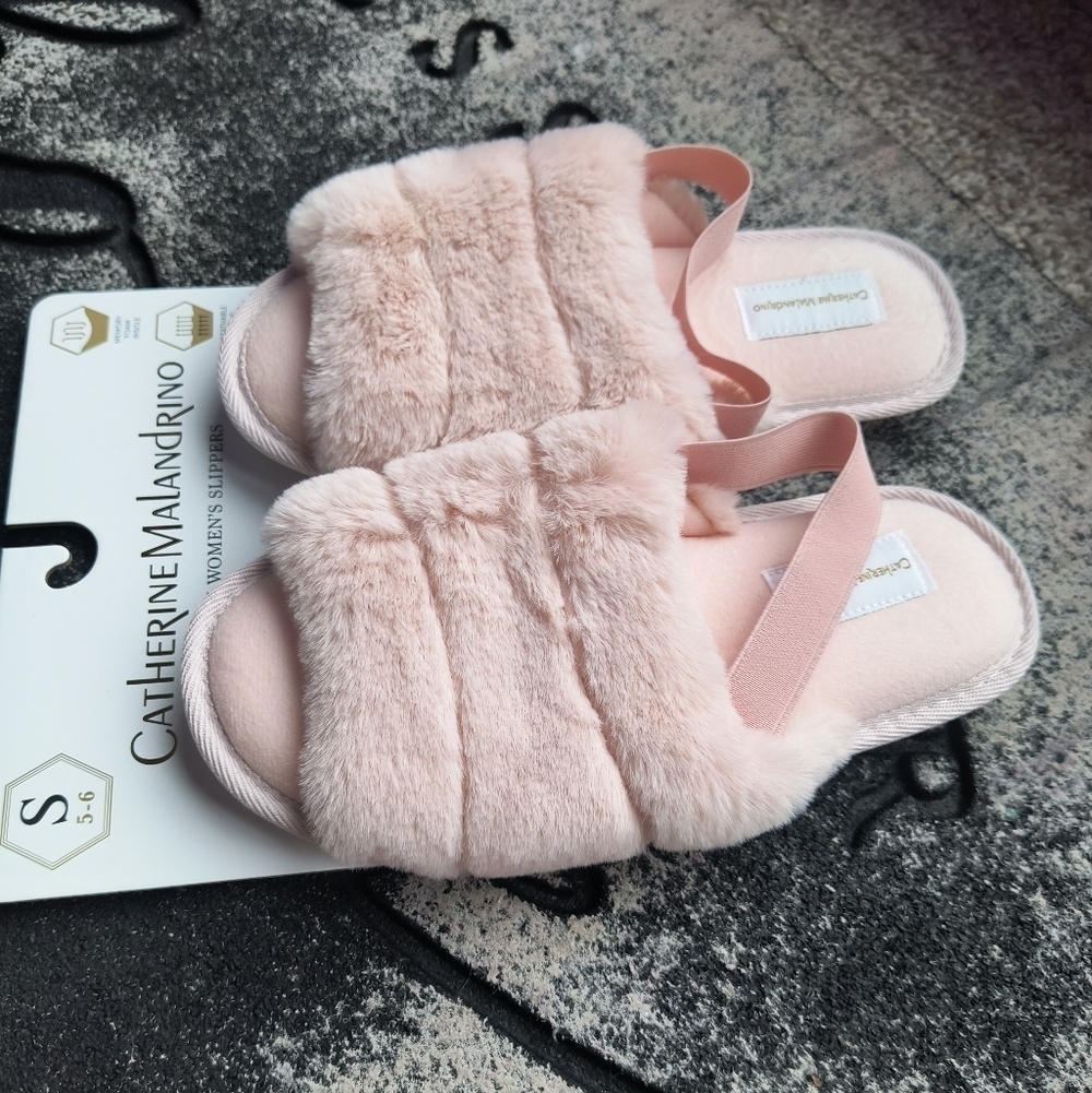 NWT Catherine Malandrino Soft Pink Premium Women's Slippers Size S 5-6 - Picture 3 of 5